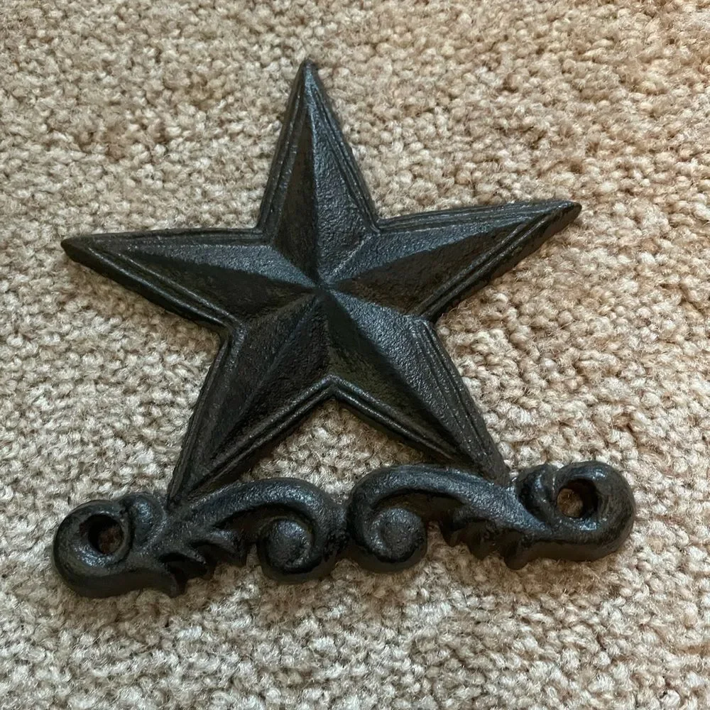 Wrought iron star paper‎ towel holder